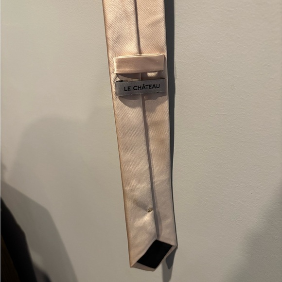 💕3/$25💕 Le Chateau Tie - Picture 3 of 6